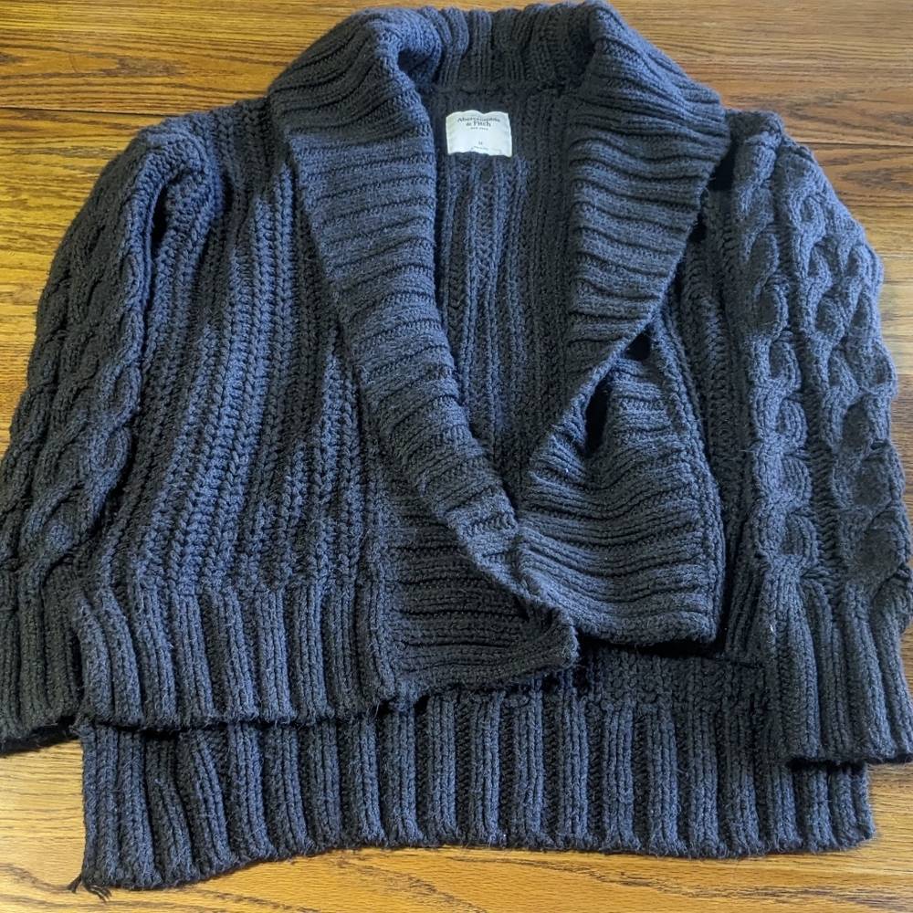 Women's Abercrombie & Fitch cardigan sweater size Medium